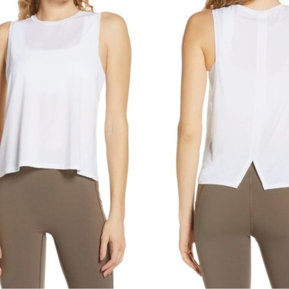 Spanx Women’s Tank Top NWOT White Sz M Rear Splice Hem